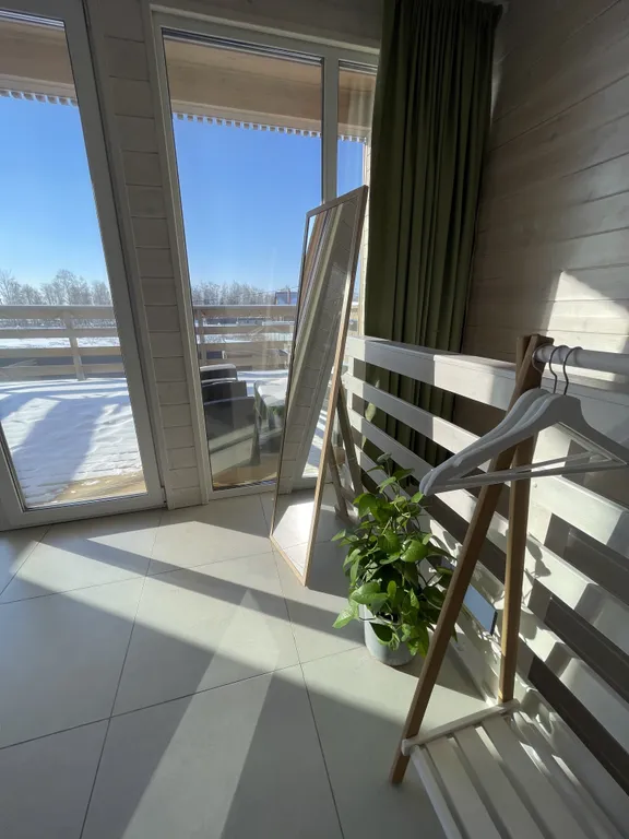 Cube House на берегу Волги