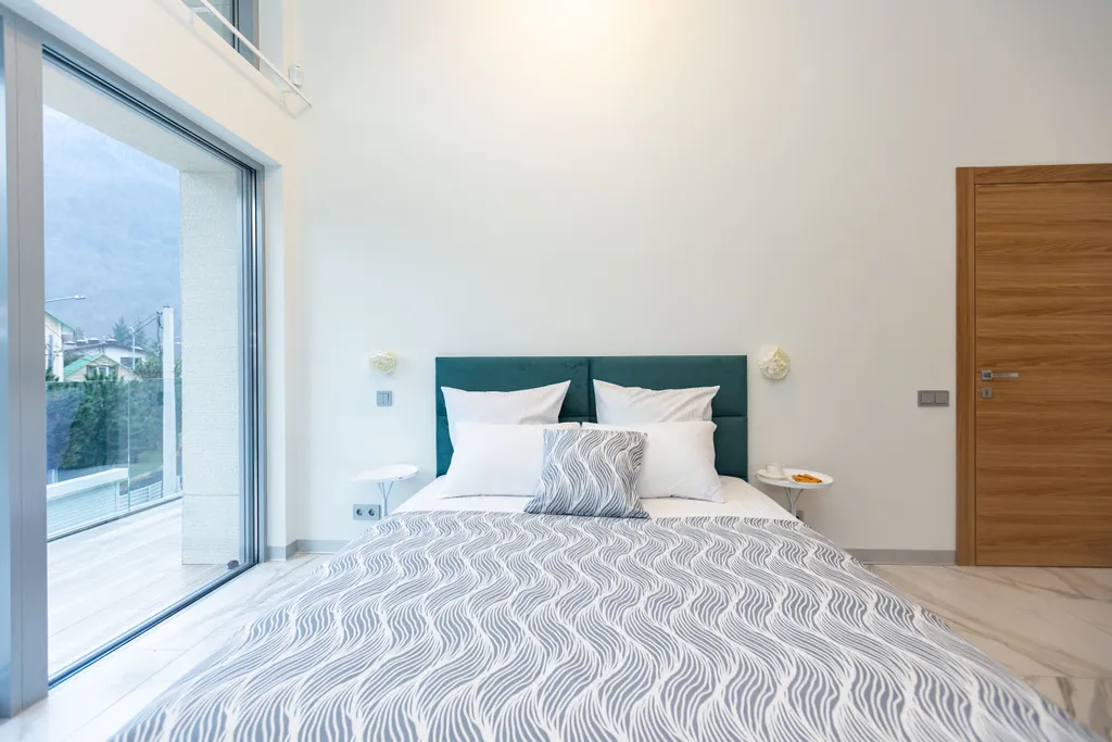 Квартира с 3 спальнями, камином с живым огнём и видом на горы