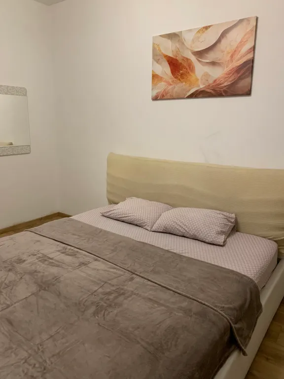 Большая двухкомнатная квартира в ЖК В Лесу