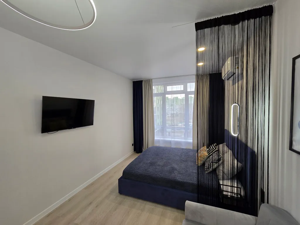 Современная квартира в новом элитном доме на ФПК