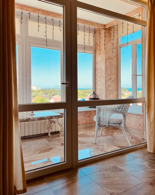 Квартира с видом на море