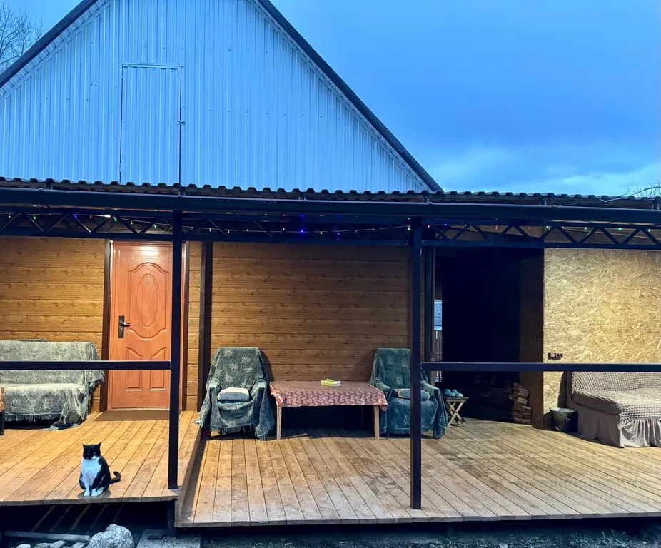 Коттедж Коттедж Уютная дача с террасой в центре поселка — Мезмай