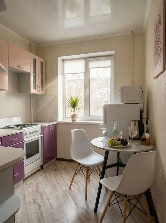 Простор и уют: идеальная квартира для 4 гостей рядом с ДК Химик