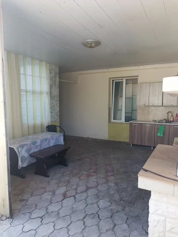 Часть дома с бассейном