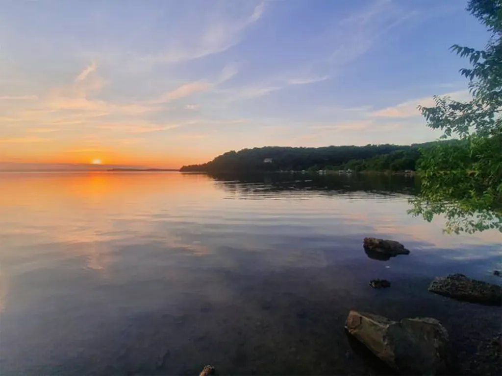 Sunny city - studio apartment