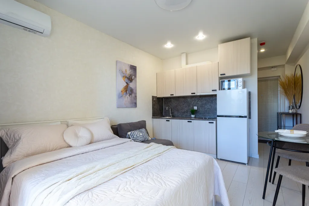 Уютная студия Каравелла 23 с балконом у моря