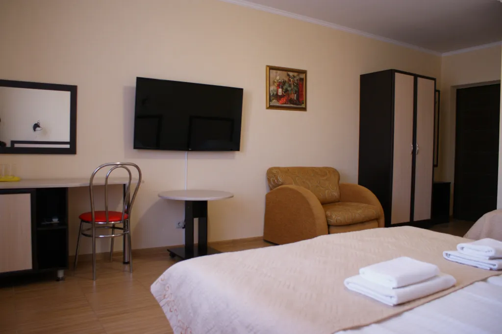 Комната с балконом