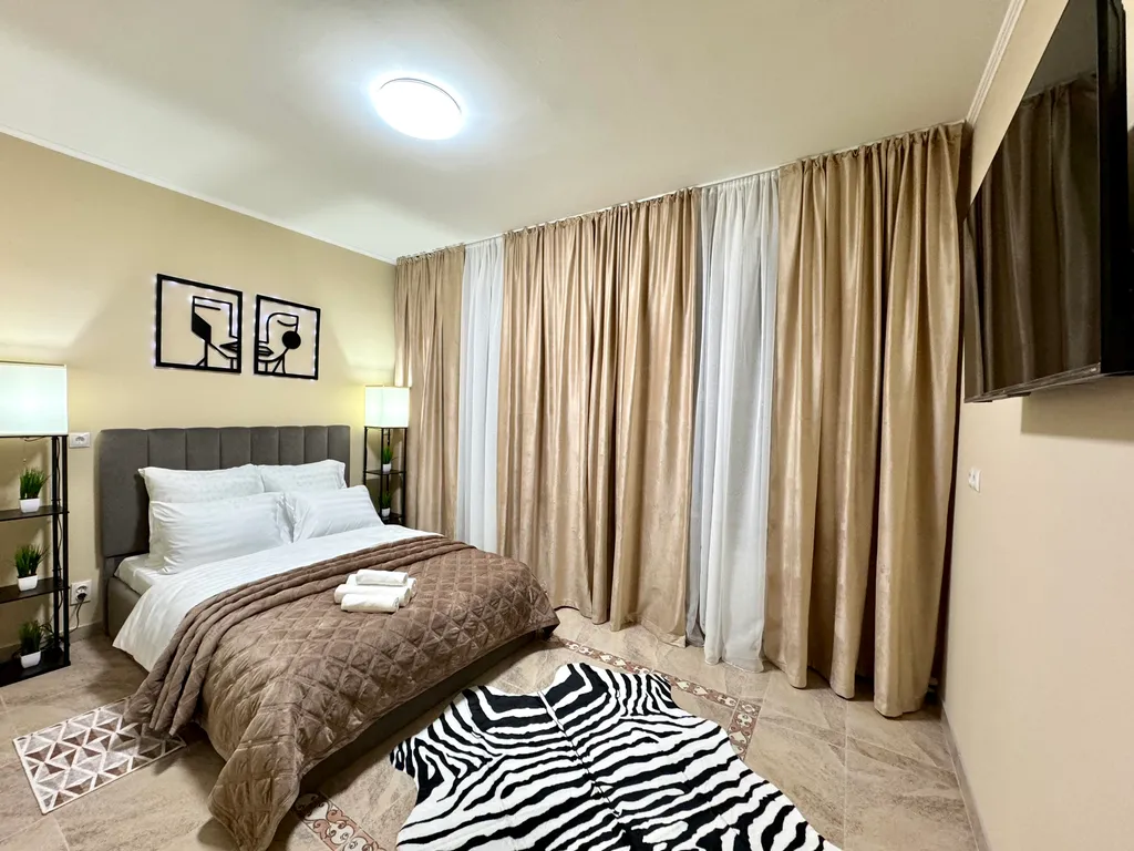 Двухместный улучшенный номер с 1 кроватью (1)