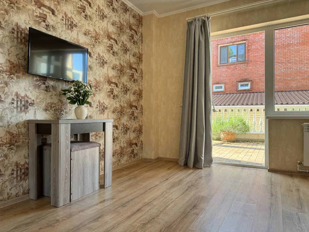 Номер комфорт с выходом на балкон 2 этажа