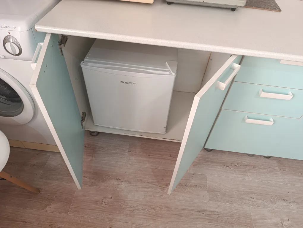 Уютная студия с видом на пруд