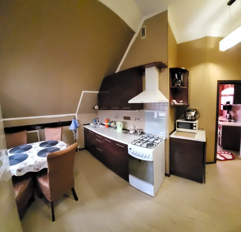 Просторные двухкомнатные апартаменты с кухней и стиральной машиной