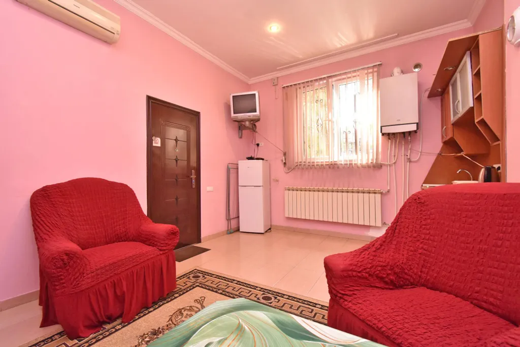 Apartment in Saryan street