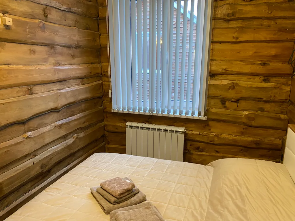 Дом с бассейном и сауной