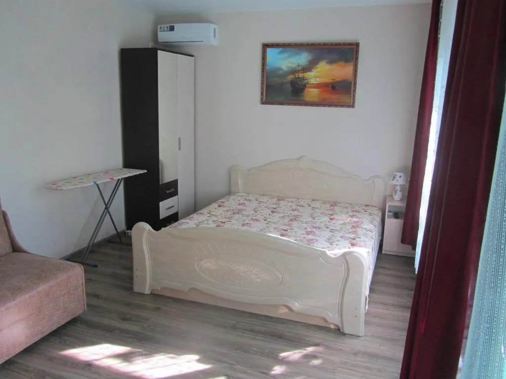 Квартира Квартира Уютная студия с собственной террасой для отдыха — Ейск