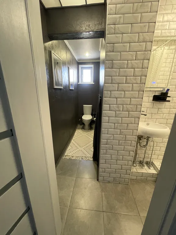 Небольшая квартира с авторским ремонтом