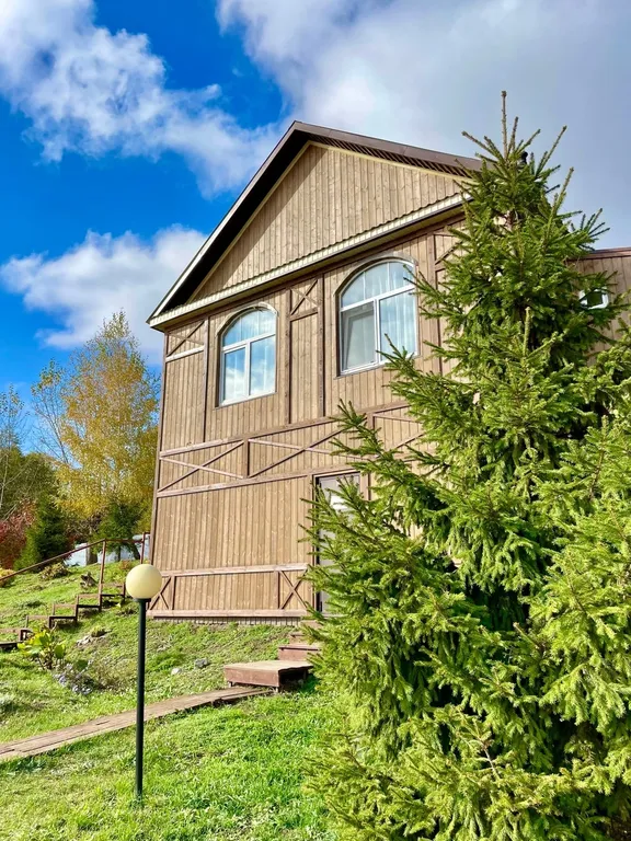 Большой дом с мангалом