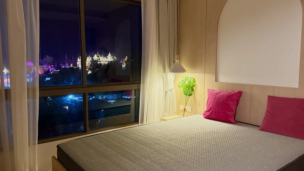 Двухкомнатная квартира у пляжа Камала с рабочим кабинетом, бассейном, залом