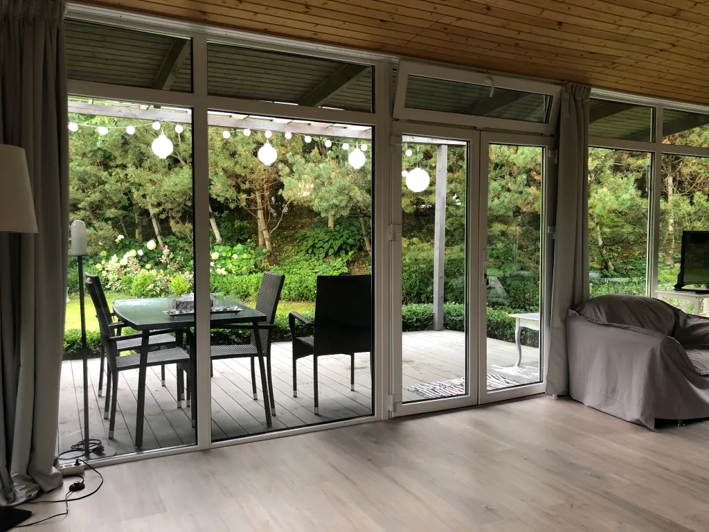 Wooden house Iconic Garden