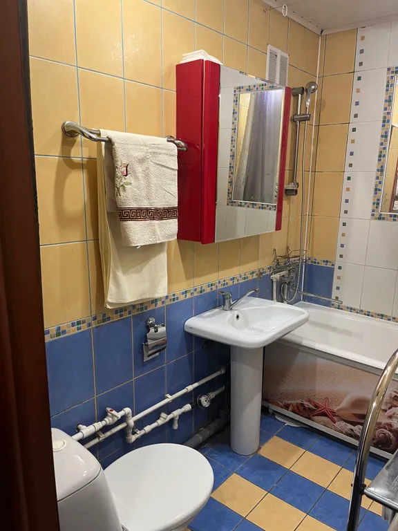 Уютная квартира-студия на втором этаже при въезде в город