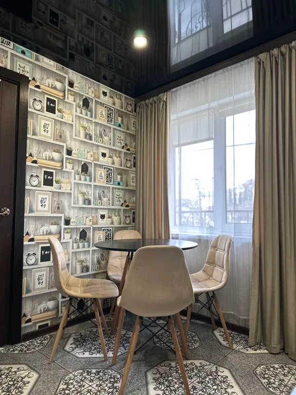 Апартаменты у моря, Кипарисовая аллея, вторая береговая линия