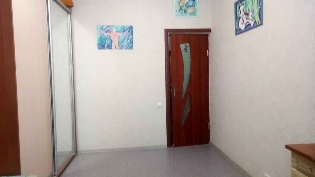 Благоустроенная двухкомнатная квартира с двориком у моря