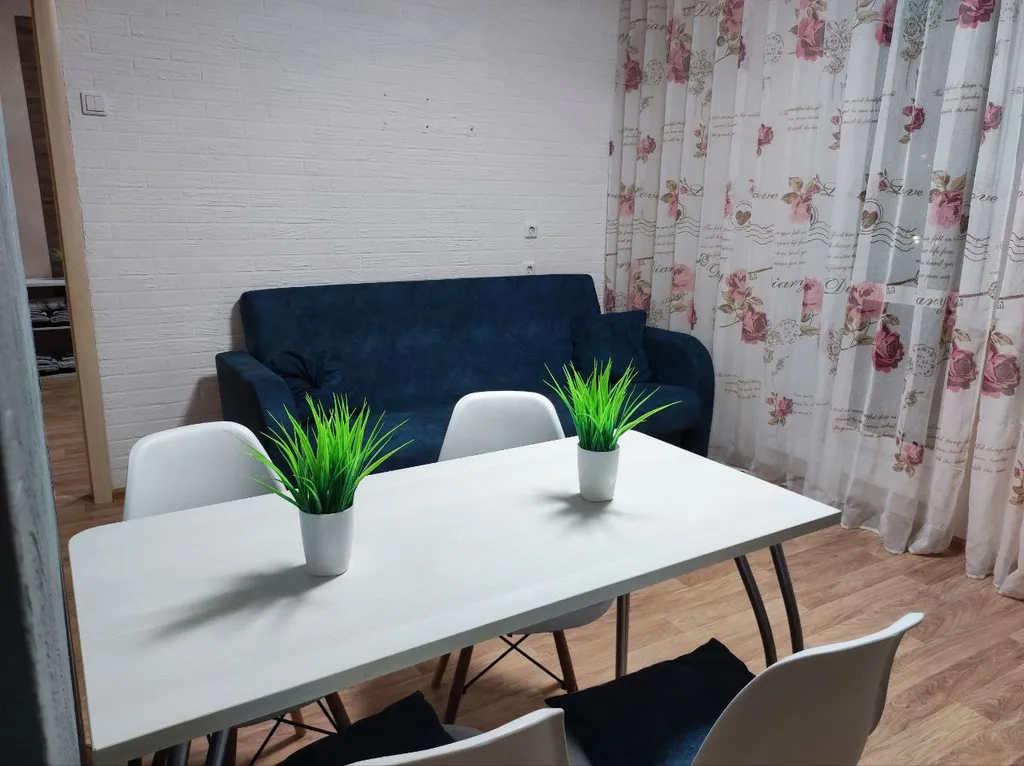 Просторная уютная квapтиpa студия с 2 спальнями рядом с Термы Voda