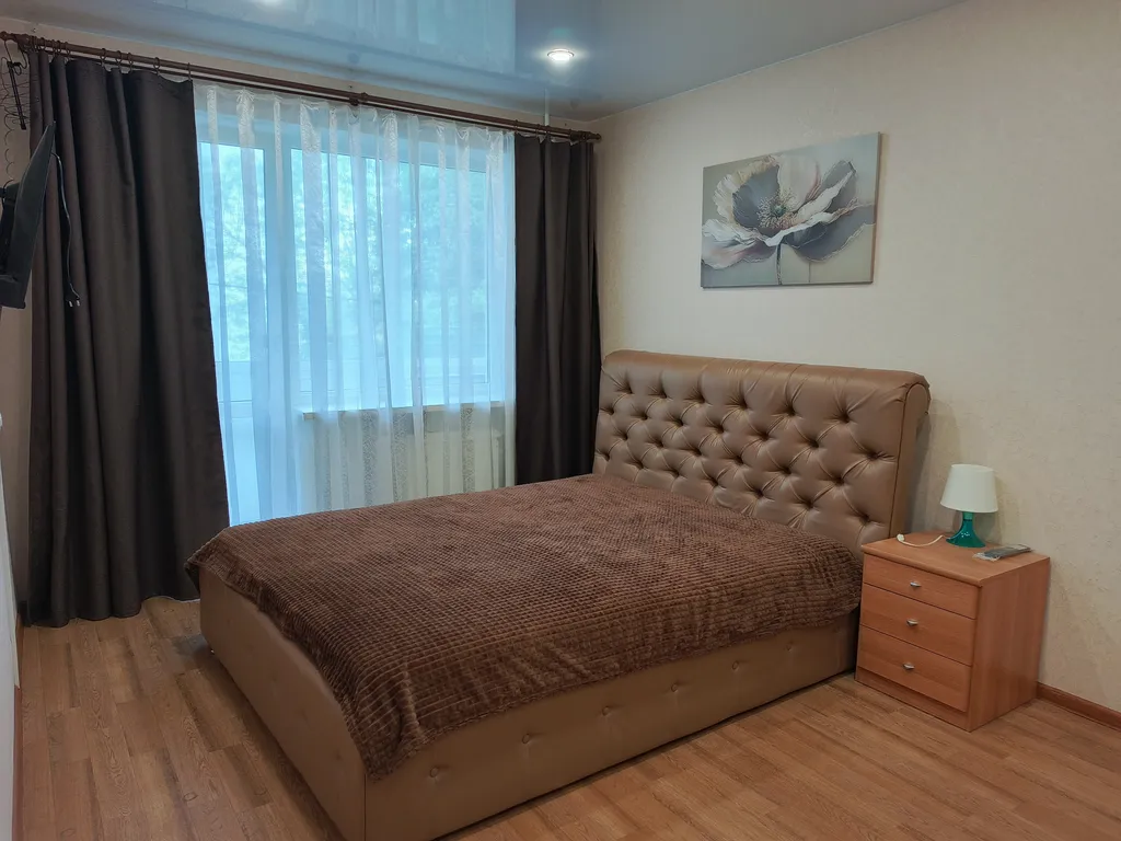 Тихая квартира за речкой — аренда посуточно в Великие Луки