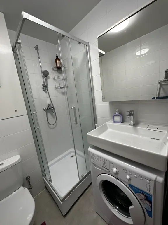 Вау! Новая уютная студия близко к аэропорту, универ-там, короткая ветка