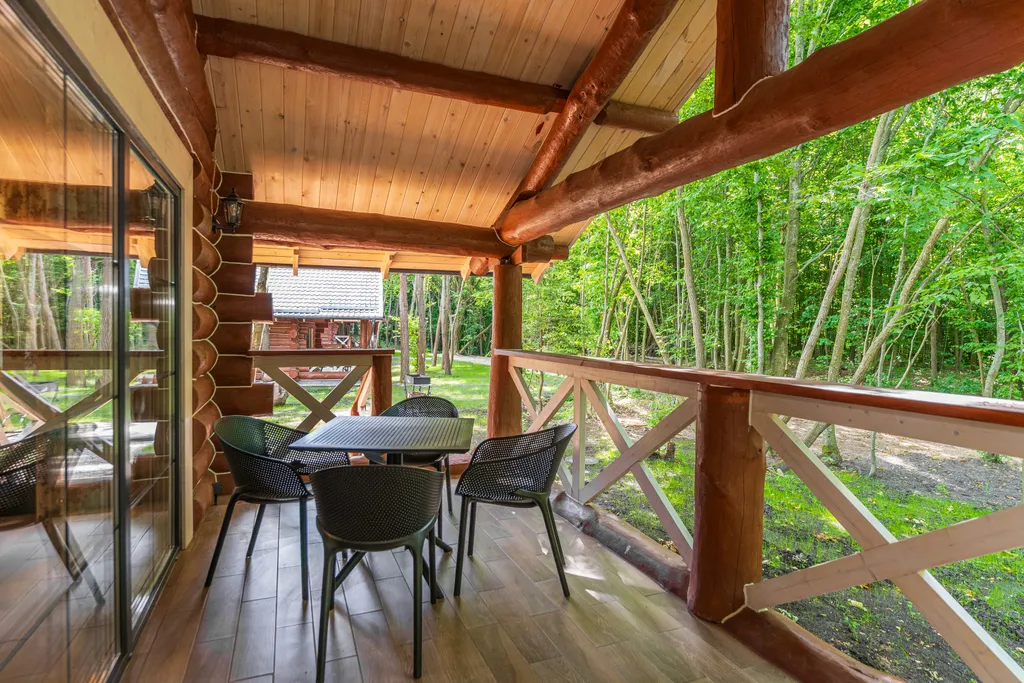 Уютный сруб из бруса №1