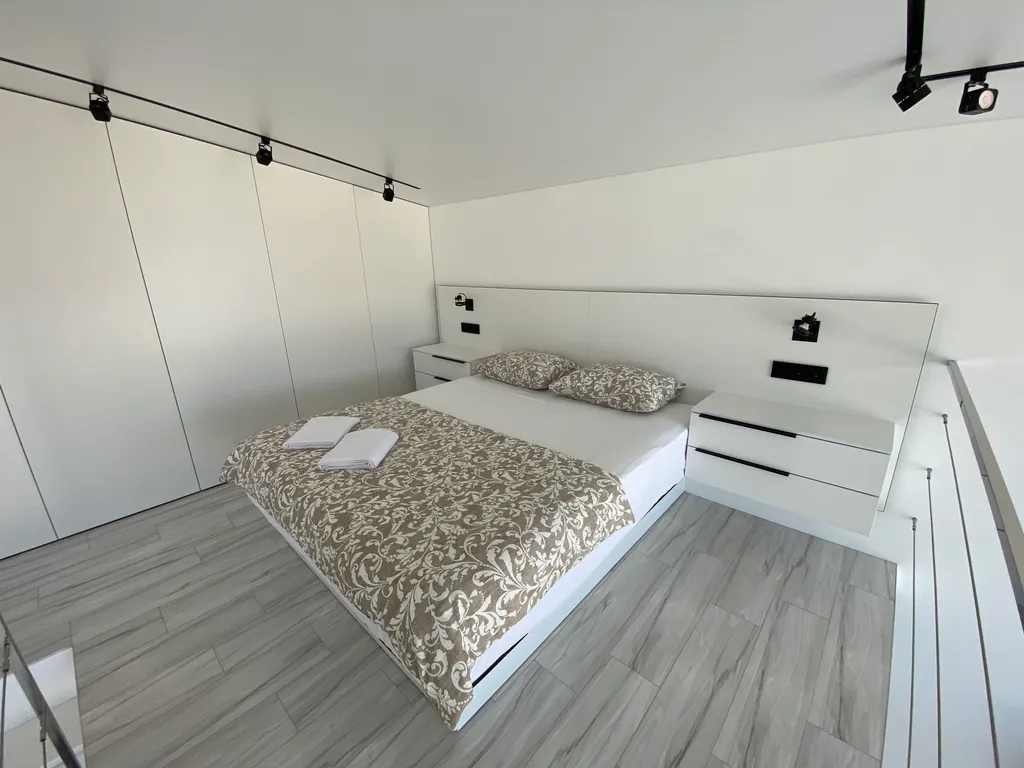 Ультрасовременный дом в стиле Лофт в Штормовом