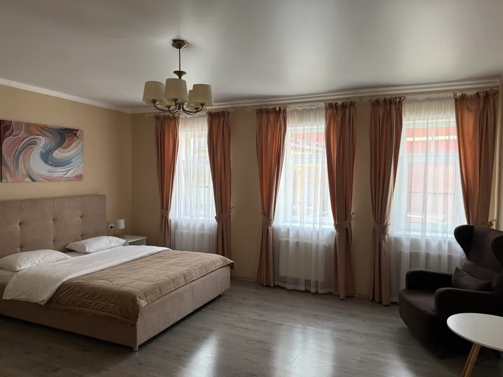 Улучшенный трёхместный номер