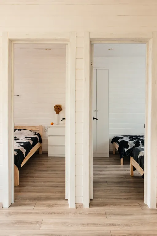 Уютный дом на берегу озера "Прозрачный берег №5"