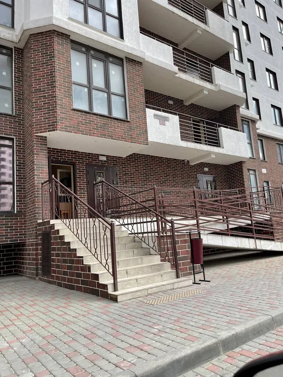 Квартира Квартира Уютная студия с витражными окнами на город и море в ЖК Аврора-2 — Новороссийск