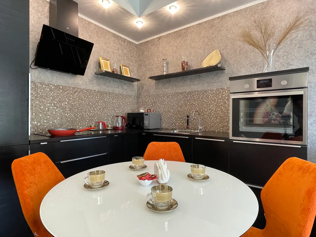 Люкс у ТЦ Аура, площадь Ленина, центр, подземная парковка