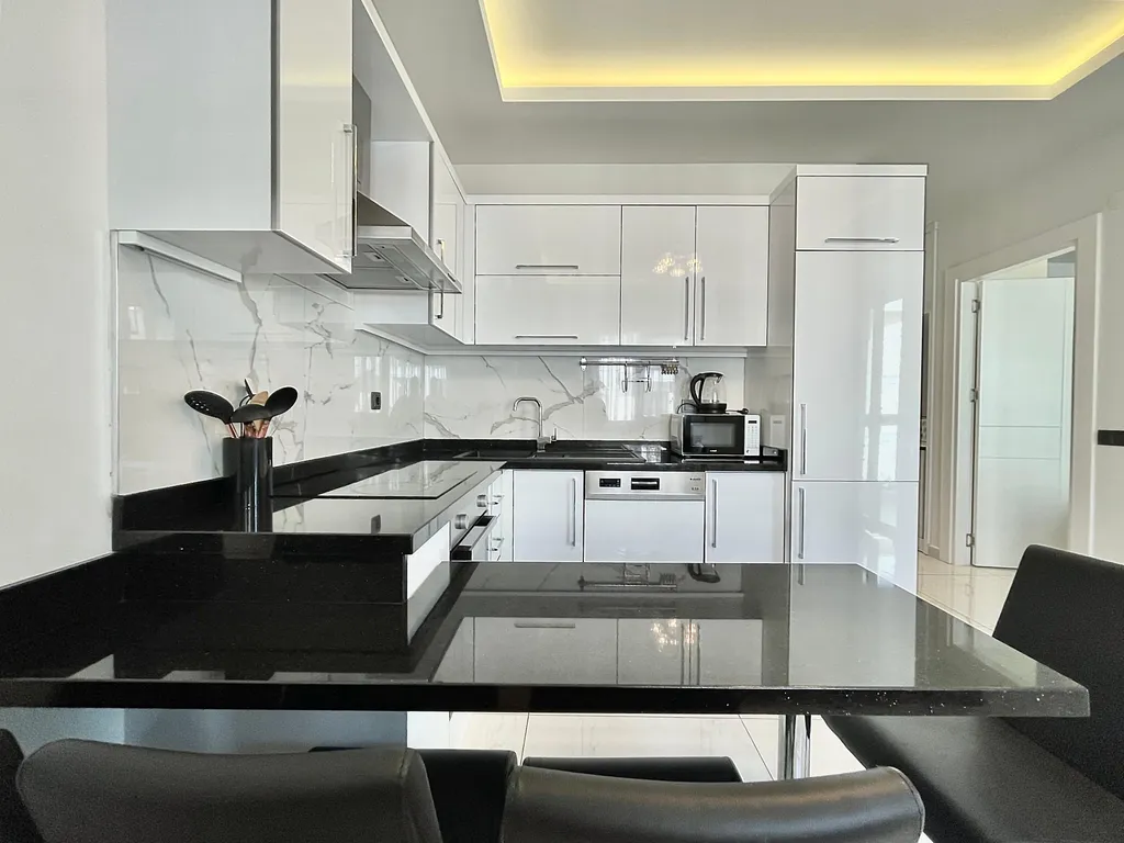 Квартира на берегу Средиземного моря, пляж Клеопатра