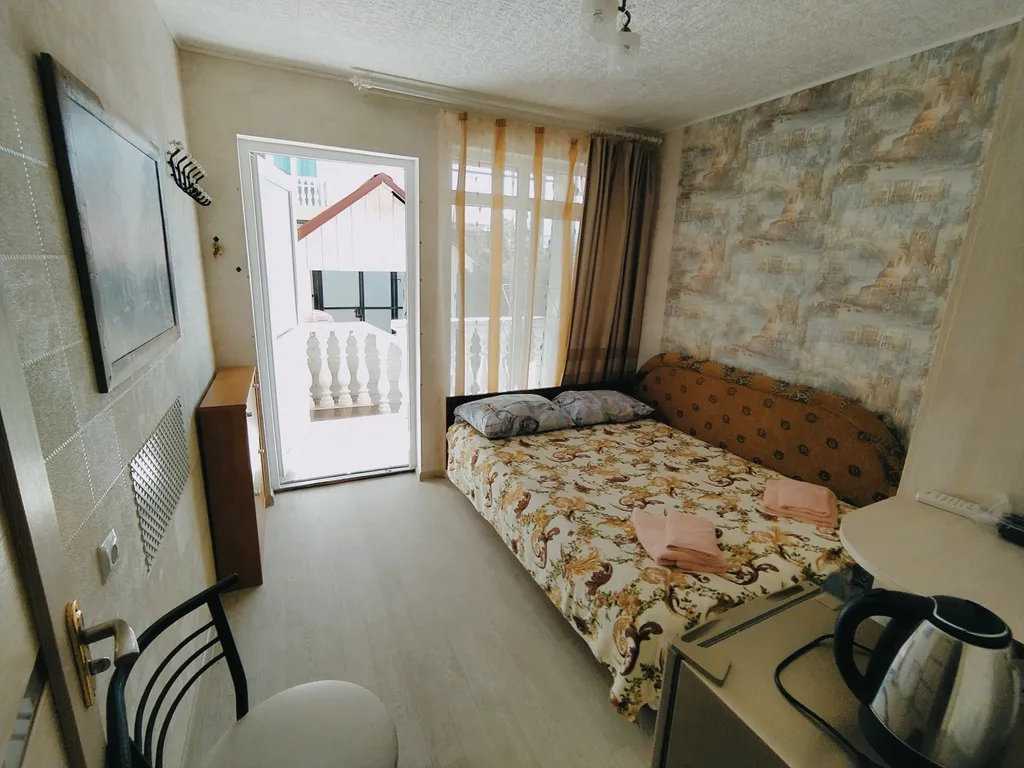 Двухэтажные таунхаусы с личной территорией под ключ