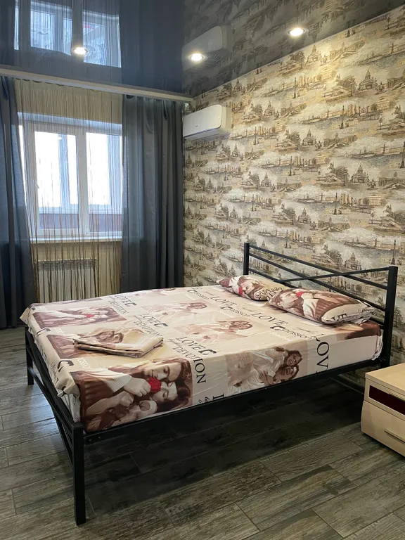 Студия в стиле лофт с видом на Волгу