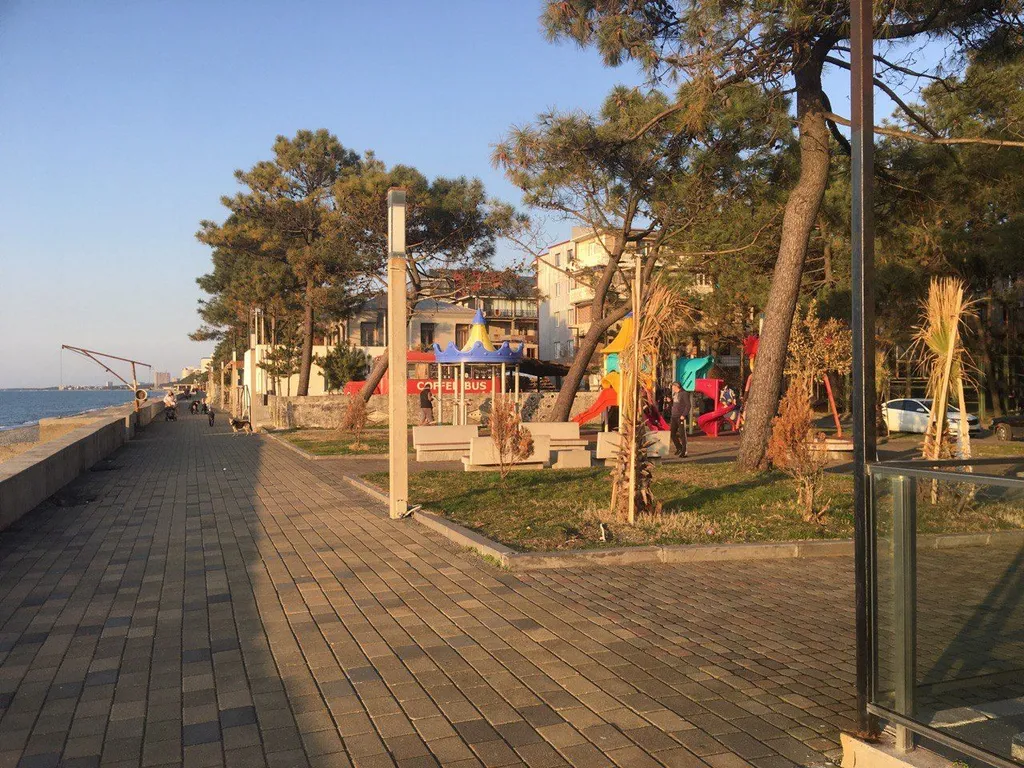 Великолепная квартира на берегу моря