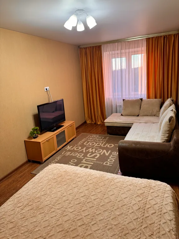 Омск Кировский у ТЦ Мега