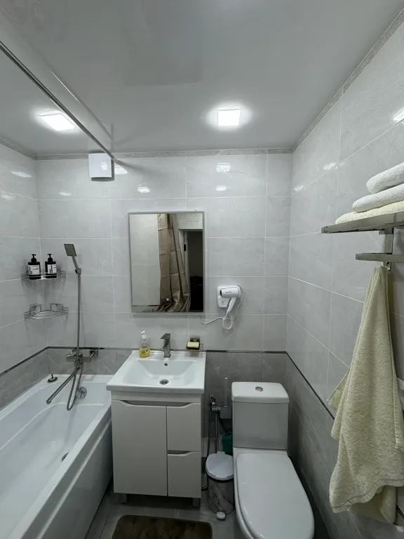 2-х комнатная , уютная квартира с евроремонтом в самом центре города