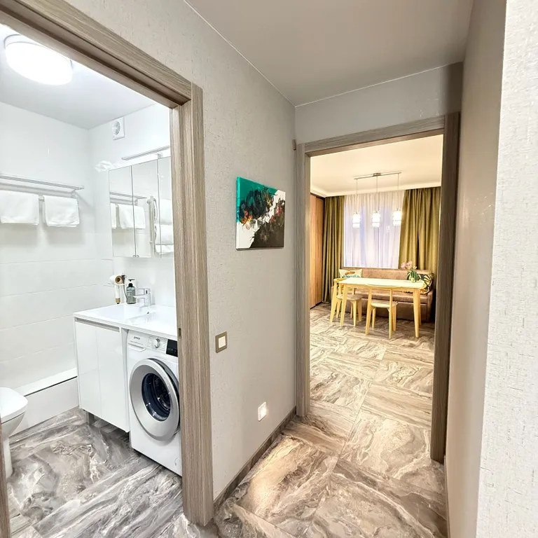 Новая квартира, со стильным интерьером, рядом с канатной дорогой