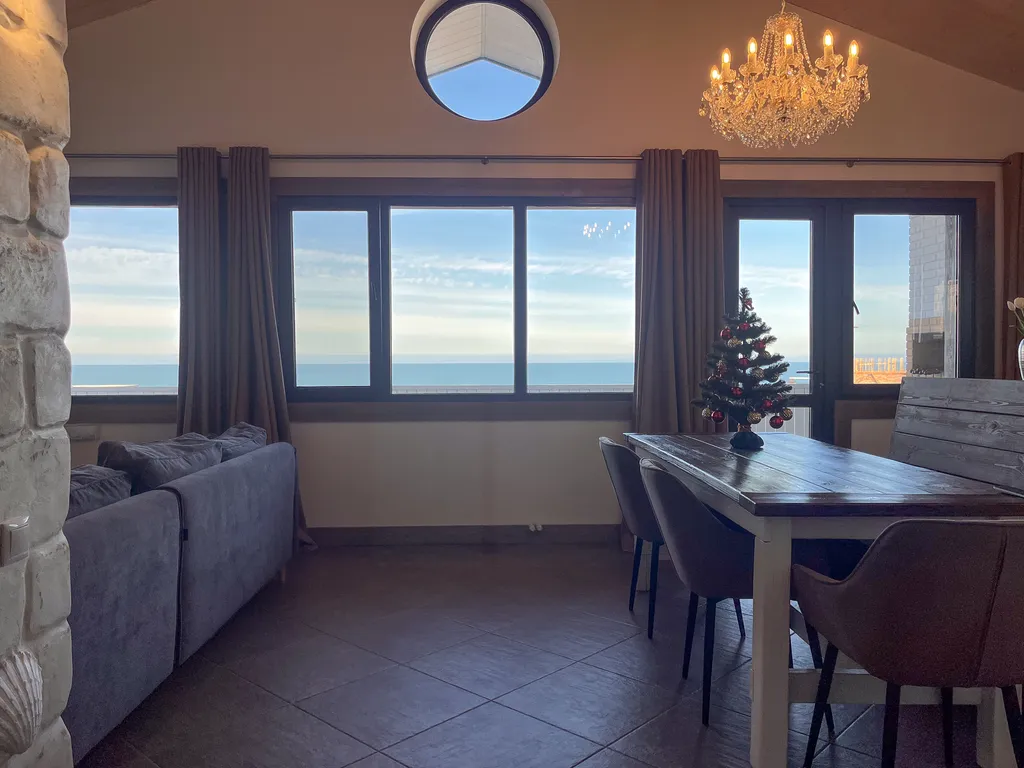 Дом Море рядом