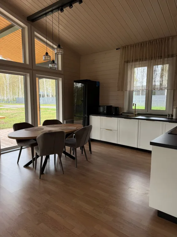 Просторный дом в камерном поселке