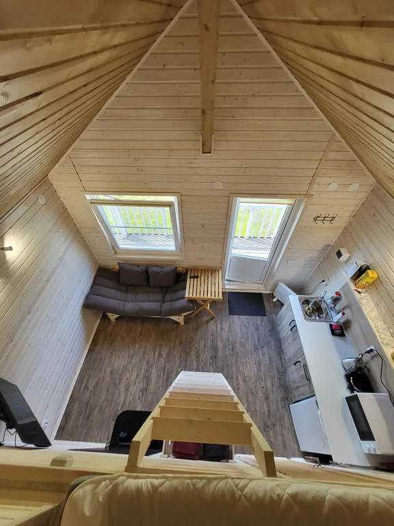 Домик с банькой у реки N4