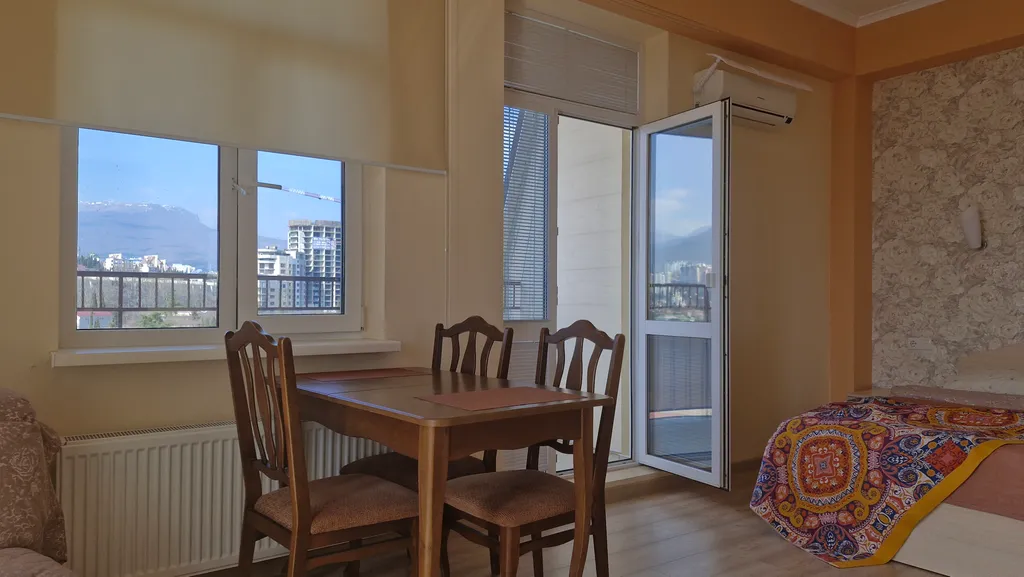 Стильная 1-комнатная квартира с панорамой на горы