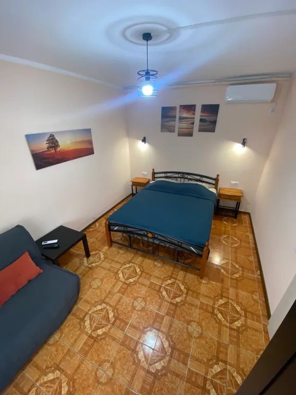 Квартира Квартира В розах и соснах утопает гостевой дом — Геленджик