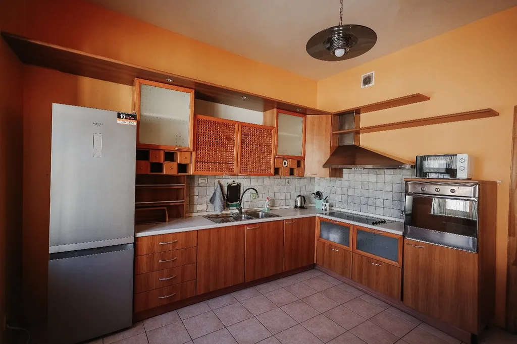 Коттедж возле леса