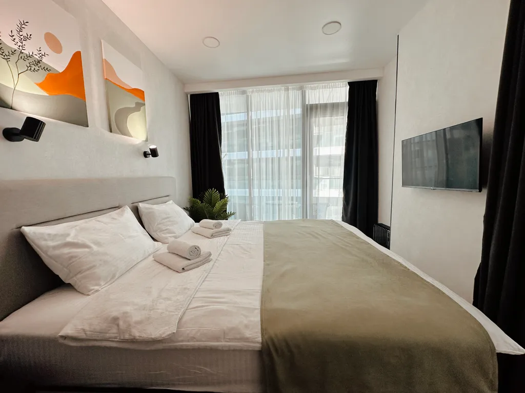 Апартаменты с отдельной спальней на берегу моря