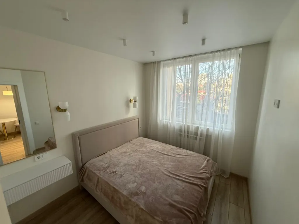Квартира посуточно , Трунова, 6
