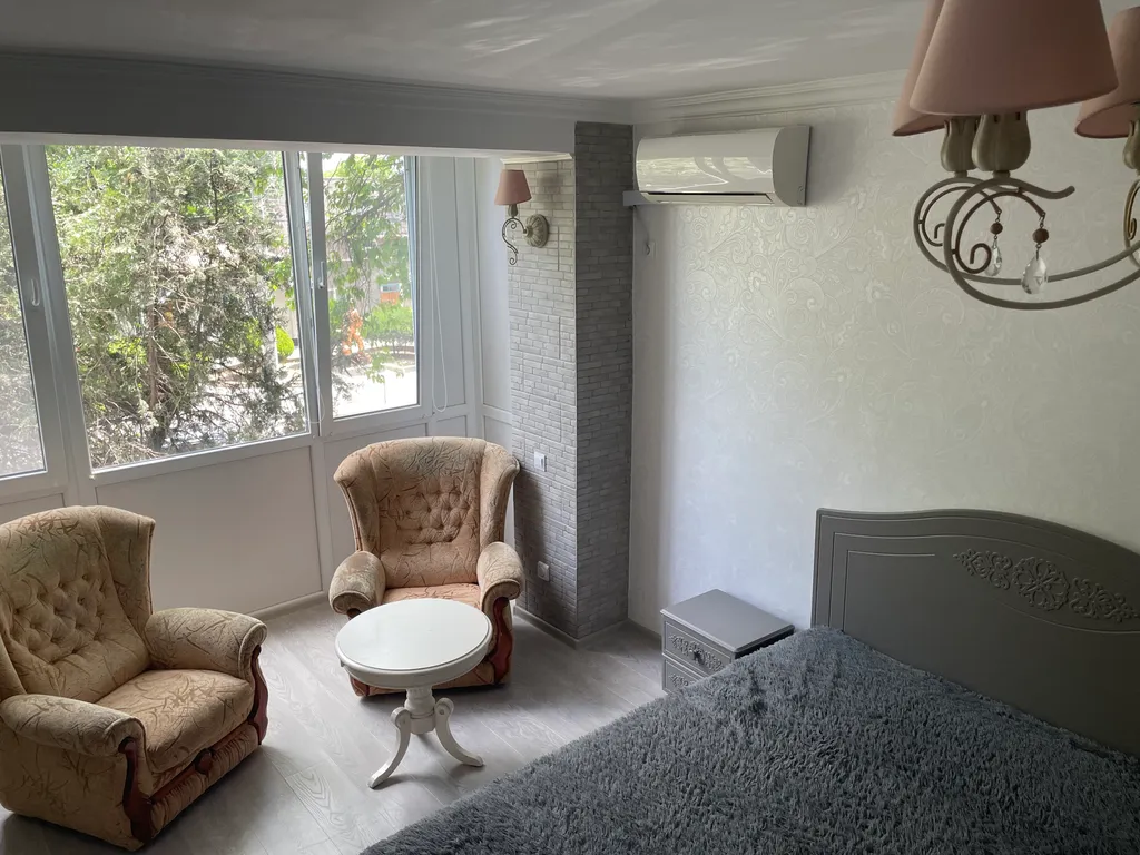 Квартира Уютная 3-х комнатная квартира — Евпатория